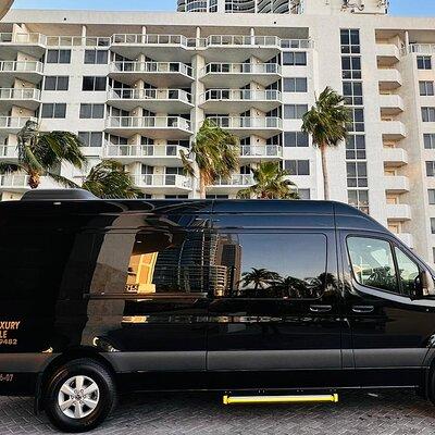 VAN Mia Airport or Hotels to Miami Port or Hotels Up to 14pax