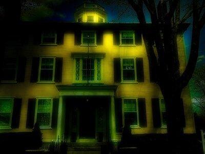 90 Minutes Ghost Walking Tour in Kennebunkport