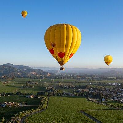 Hot Air Balloon Rides in Napa Valley Launching from Yountville