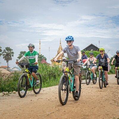 Phnom Penh: Cycle the Silk Island - Haft Day Tour 