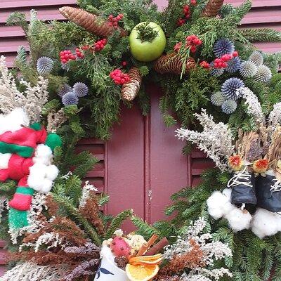 1 Hour Christmastide Walking Tour in Virginia Past and Present 