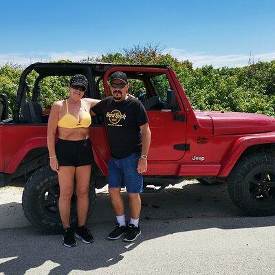 Private Custom Jeep Tour in Cozumel with Lunch and Snorkel 