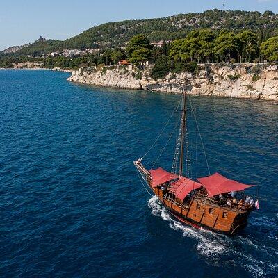 Columbo's Pirate Ship "Santa Maria" - Split Panoramic & Sunset Tour