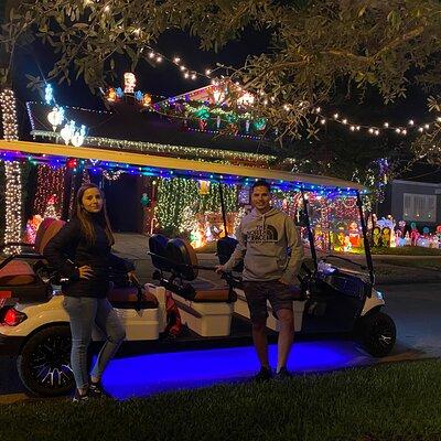 Christmas Lights Wonderland Deluxe Golf Cart Guided Tour in Tampa