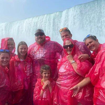 The Best All-Inclusive Walking Tour of Niagara Falls Canada