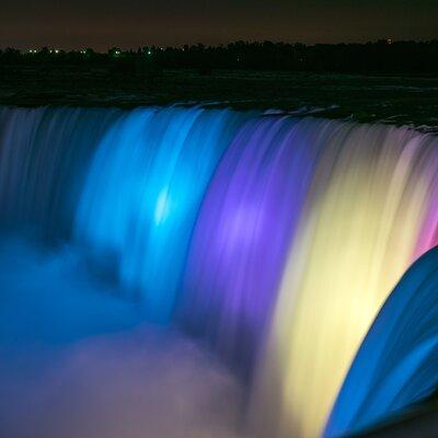 Niagara Falls Day and Evening Tour with Optional Boat & Dinner