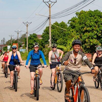 Silk Island Cycling Adventure & lunch with locals