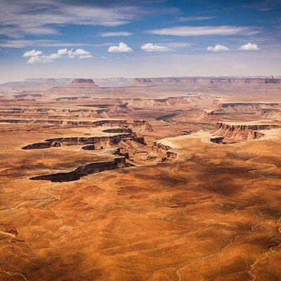 Canyonlands Full Day Private Tour and Hike