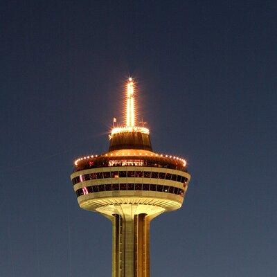 Best of Niagara Falls USA and Canada Night Tour with Skylon Tower