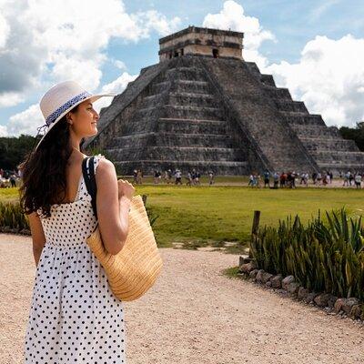 Early morning Chichen Itza Tour: Cenote and Tequila Tasting