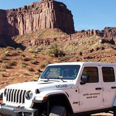 Day Tour Arches and Canyonlands National Park in Utah