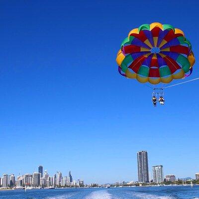 Parasailing on the Gold Coast, Fly solo, Tandem or Triple