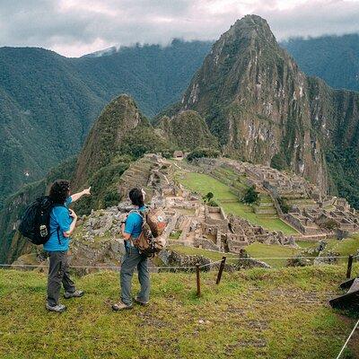 2-Day Inca Trail to Machu Picchu with Panoramic Train