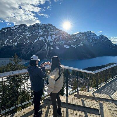 Lake Louise, Emerald Lake & Peyto Lake 3 lakes tour from Calgary