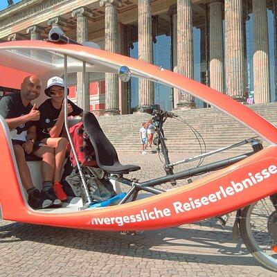 Individual City Tour - 
Rickshaw Sightseeing in Berlin