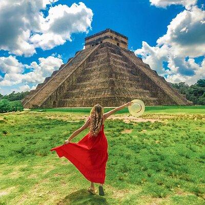 Chichen Itza Tour and Traditional Yucatecan Lunch from Cancun and Riviera Maya