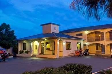 Super 8 By Wyndham Walterboro