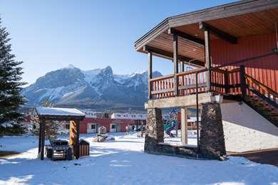 Rocky Mountain Ski Lodge