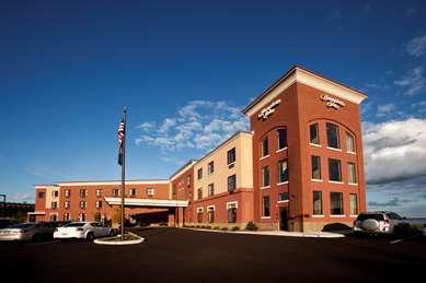 Hampton Inn Marquette-Waterfront