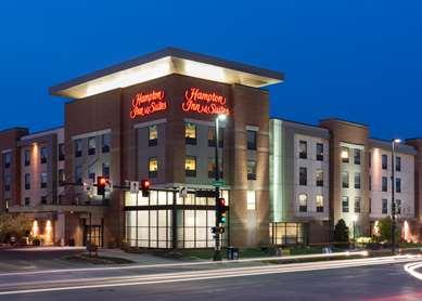 Hampton Inn & Suites by Hilton Omaha Downtown