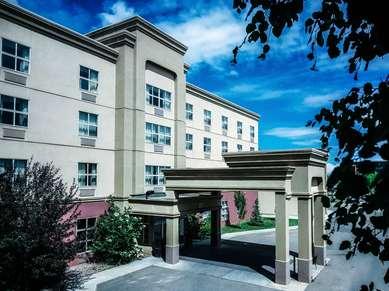 Hampton Inn & Suites by Hilton Edmonton International Airport