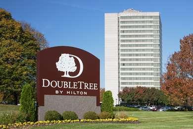 DoubleTree by Hilton Kansas City-Overland Park