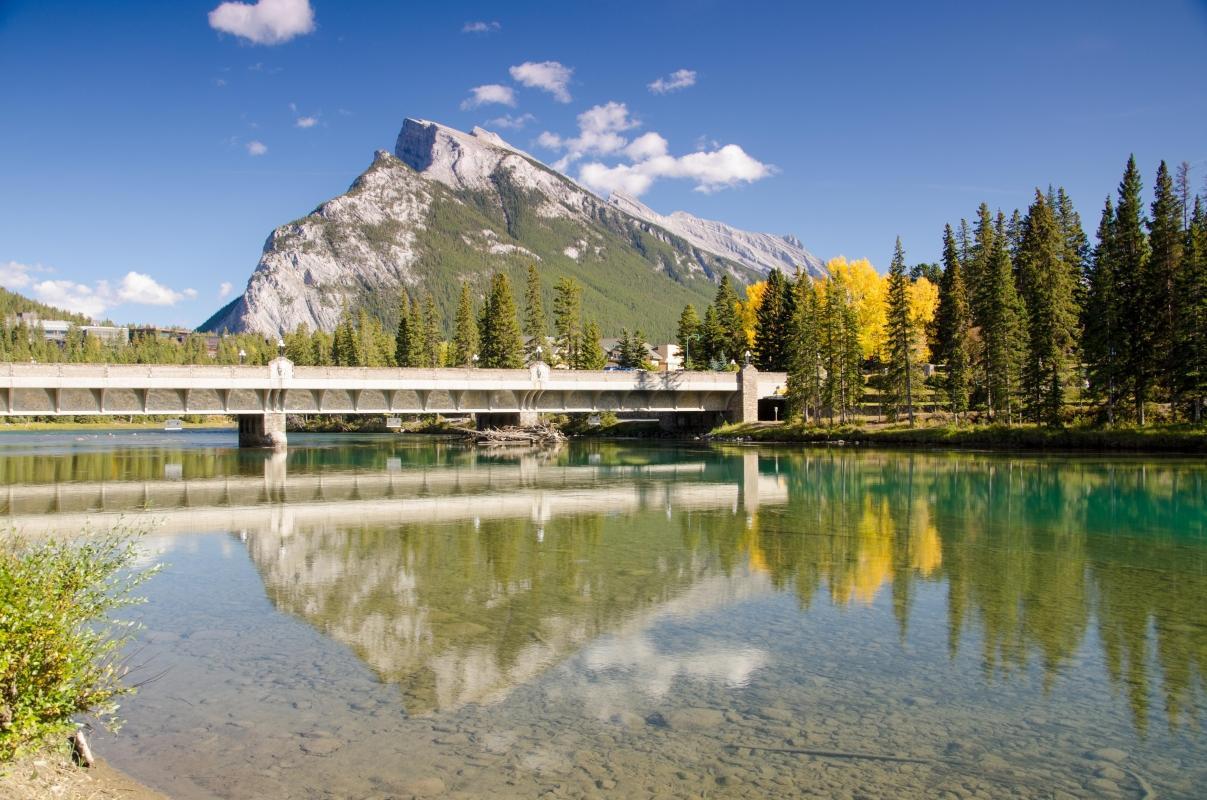 Lake Minnewanka