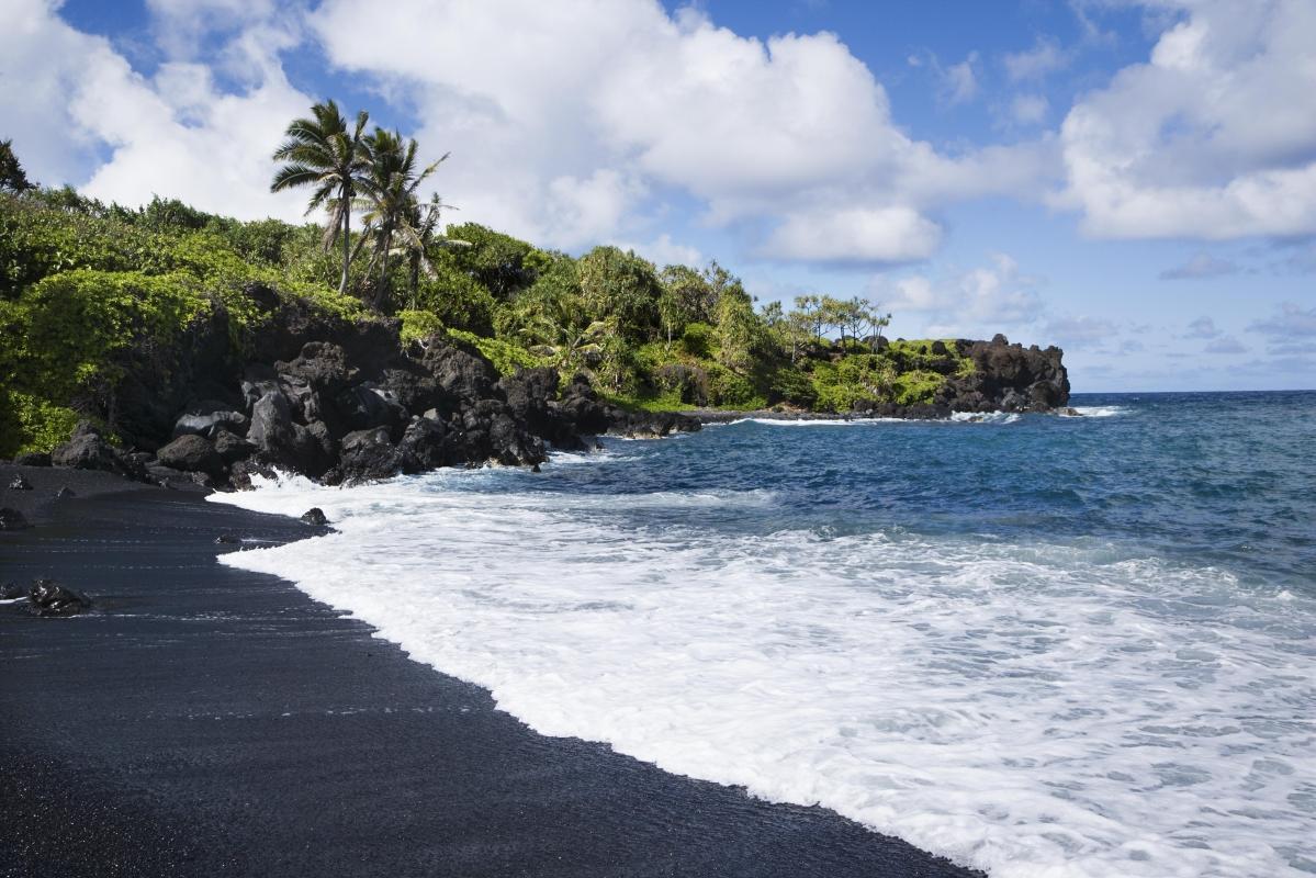 Waiʻanapanapa State Park