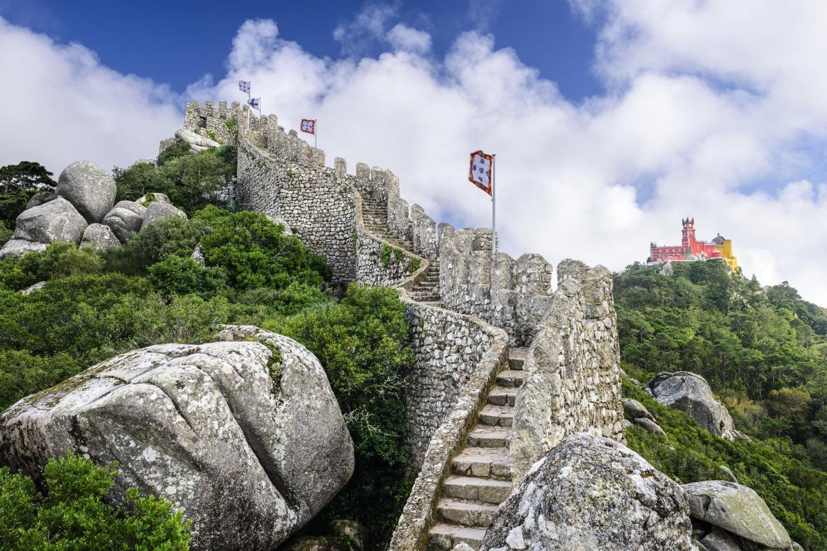 Castle of the Moors (Castelo dos Mouros)