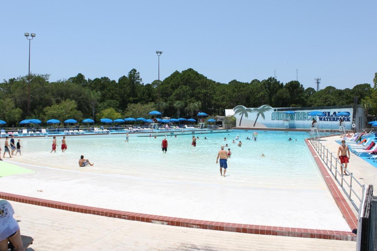 Shipwreck Island Waterpark