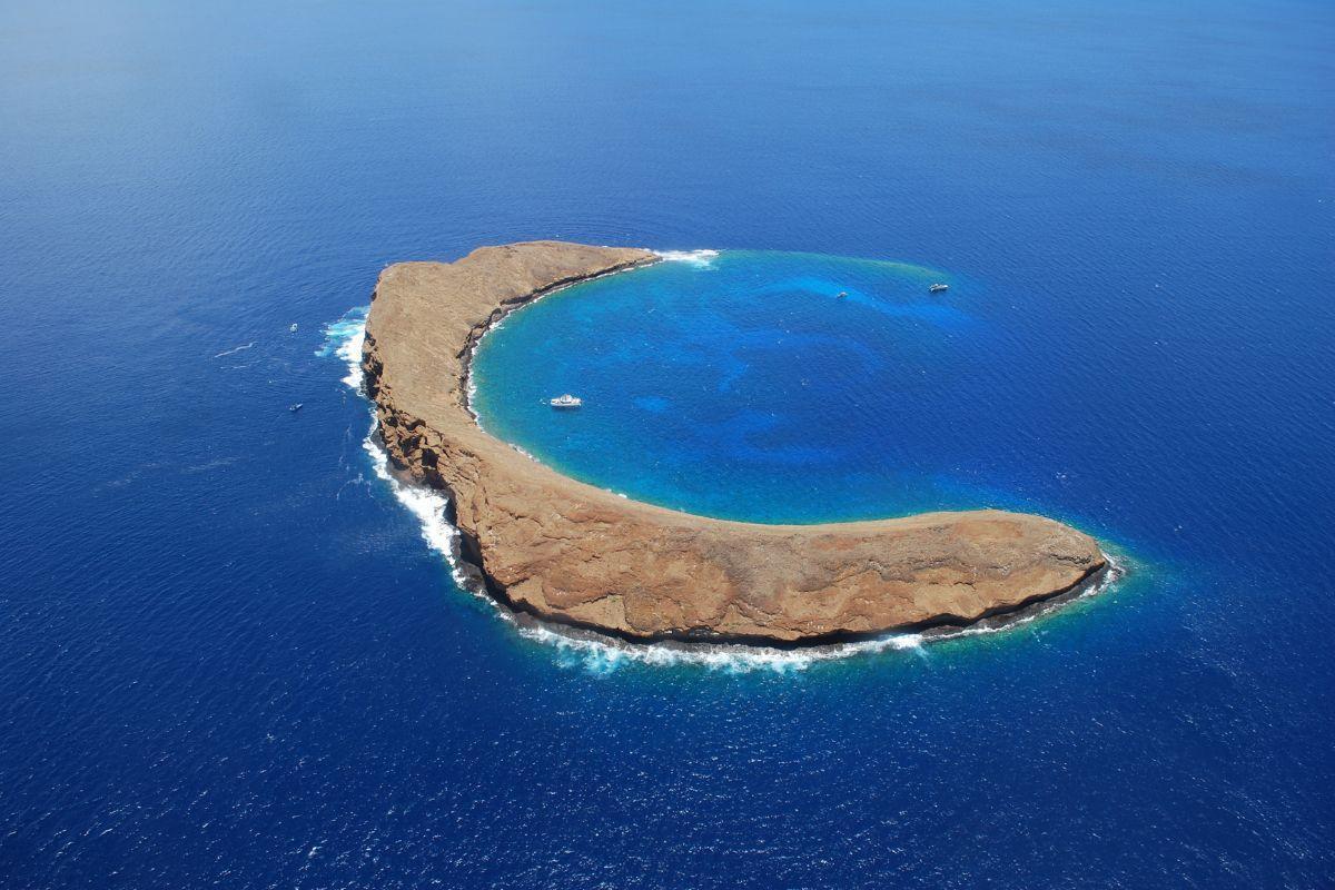 Molokini Crater