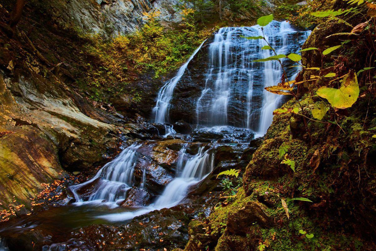 Moss Glen Falls