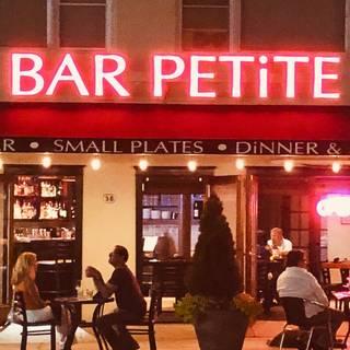 Bar Petite