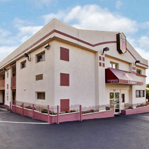 Super 8 by Wyndham North Bergen NJ/NYC Area