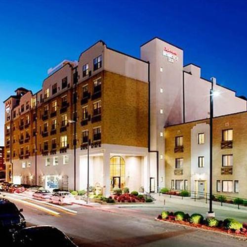 Residence Inn by Marriott Kansas City Country Club Plaza