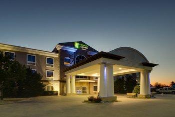 Holiday Inn Express Hotel & Suites