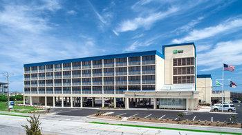 Holiday Inn Express Nags Head Oceanfront