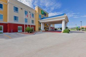 Holiday Inn Express & Suites