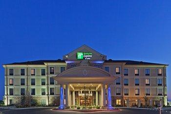 Holiday Inn Express & Suites-Poteau