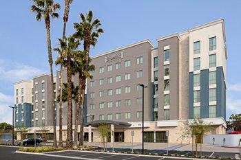 Staybridge Suites Long Beach Airport